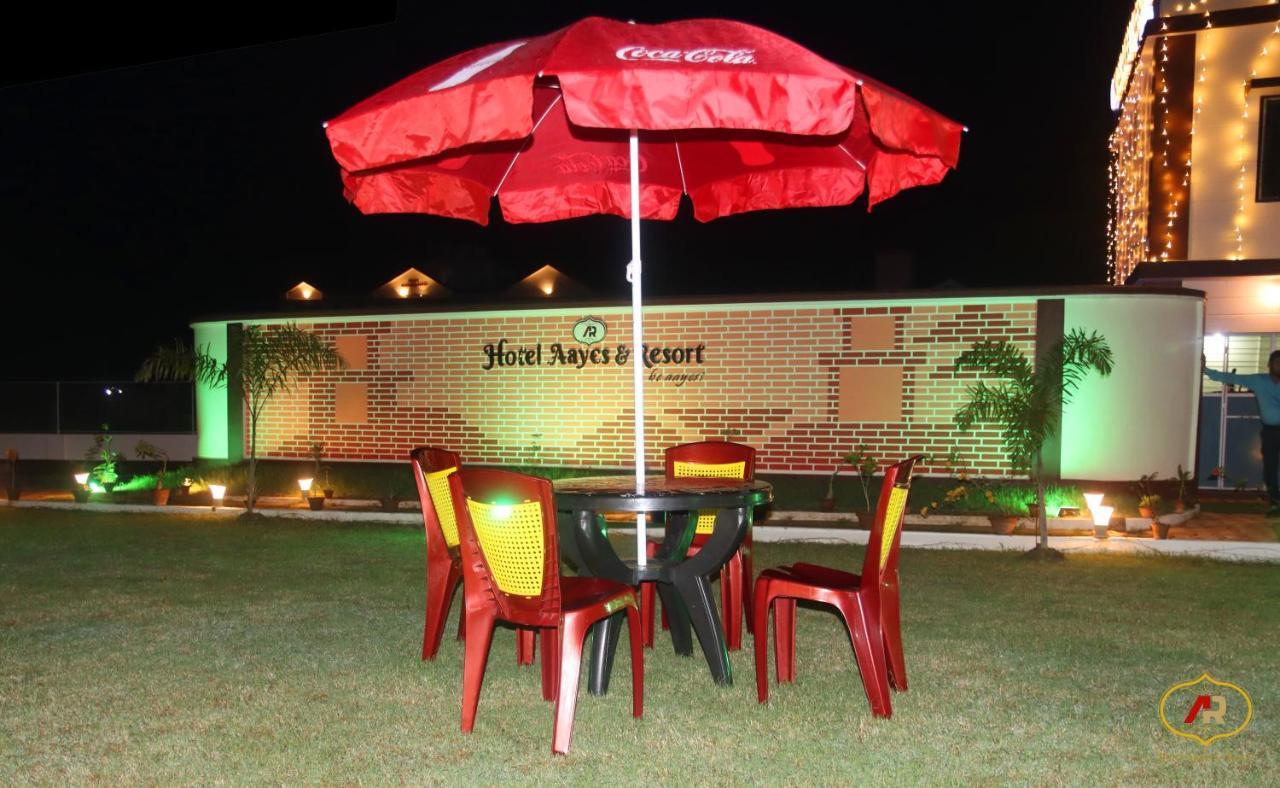 Hotel Aayes And Resort Shanti Niketan Ngoại thất bức ảnh